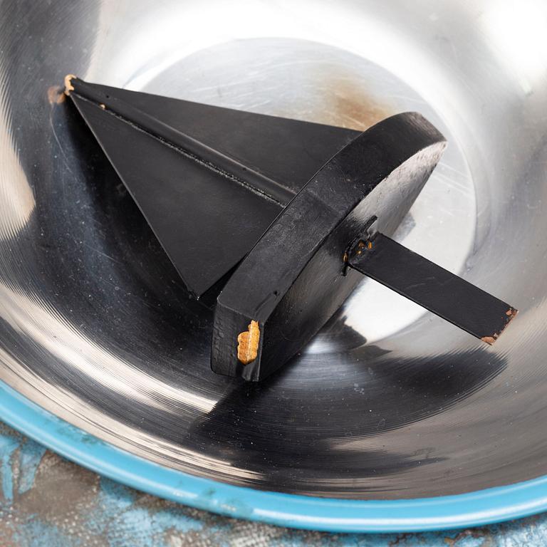 DENNIS OPPENHEIM, sculpture, fountain.