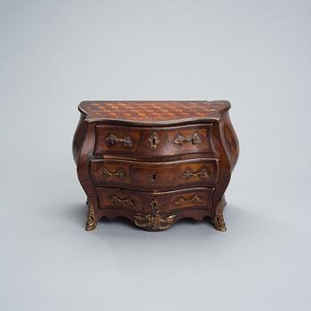 MINIATURE CHEST OF DRAWERS, rococo c 1770, Sweden.