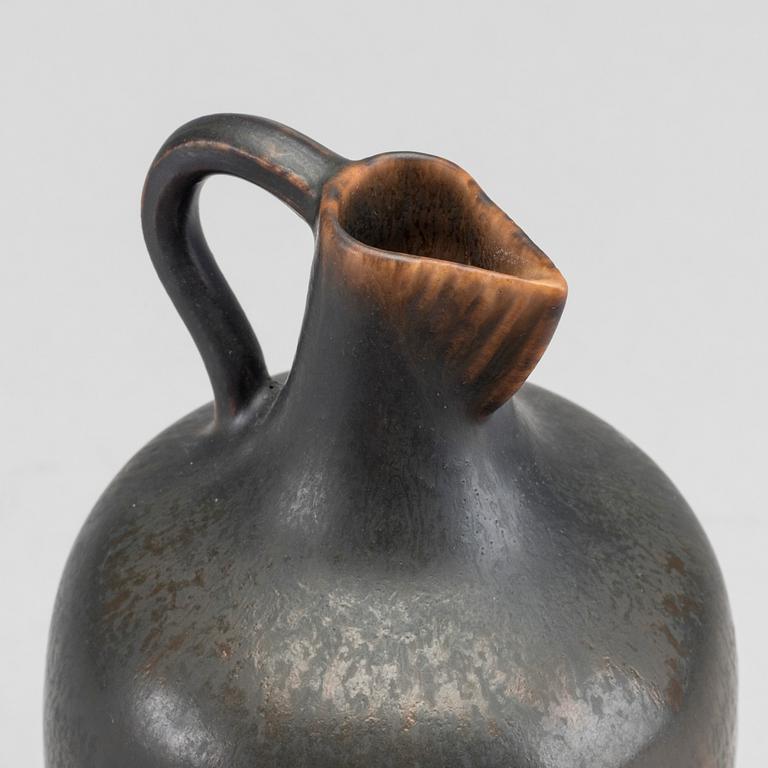 A Unique Carl-Harry Stålhane stoneware vase, signed and dated 1949.