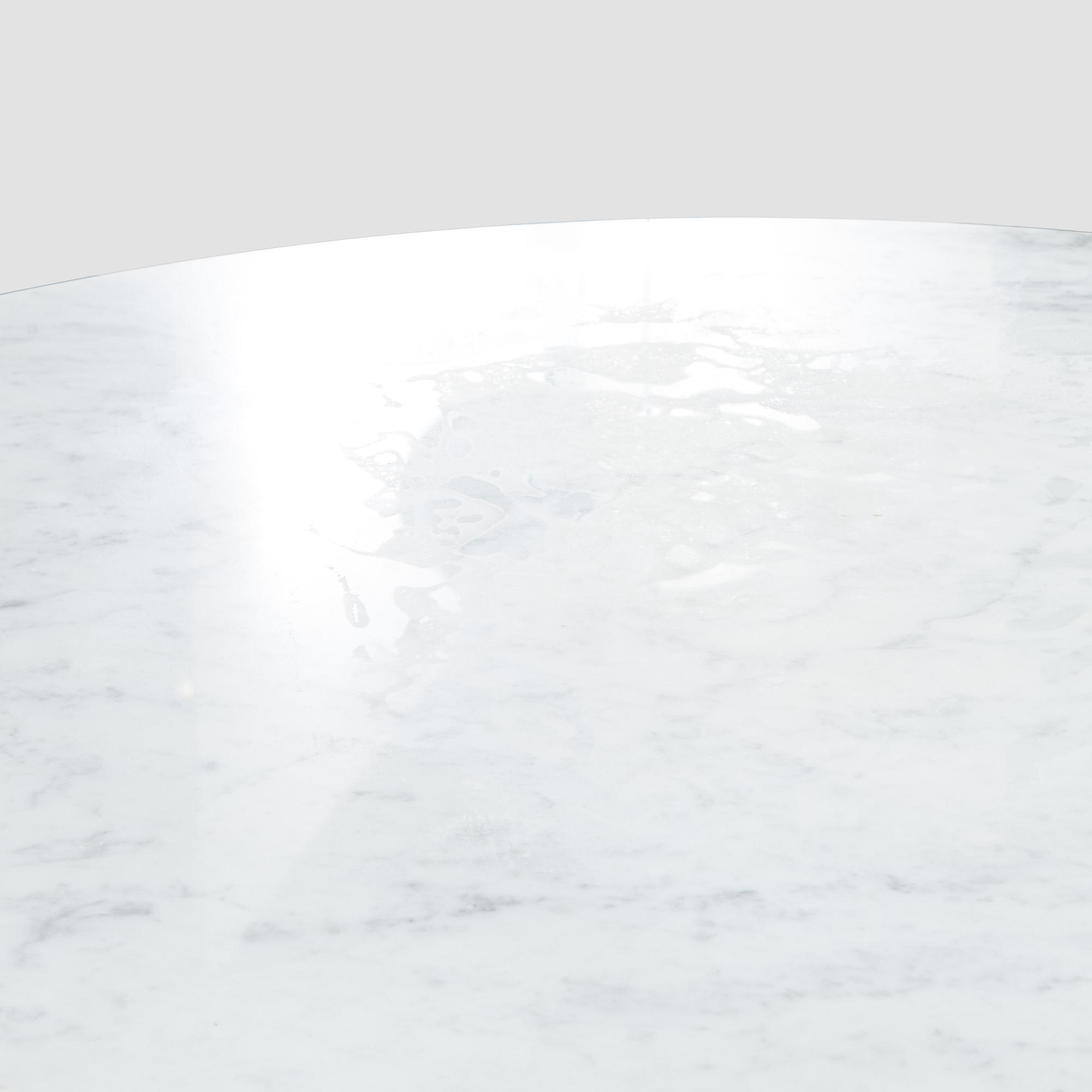 Eero Saarinen, A 'Tulip' furniture set, table with eight chairs, Knoll International, 1970s.