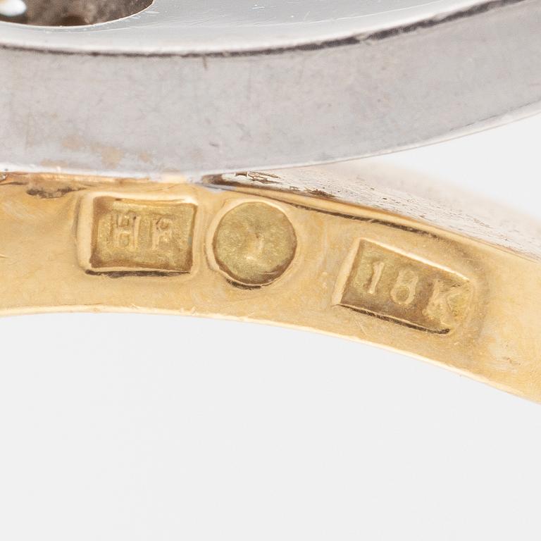 Hängsmycke, Engelbert, 18K guld/vitguld med briljantslipade diamanter, kedja 18K vitguld.