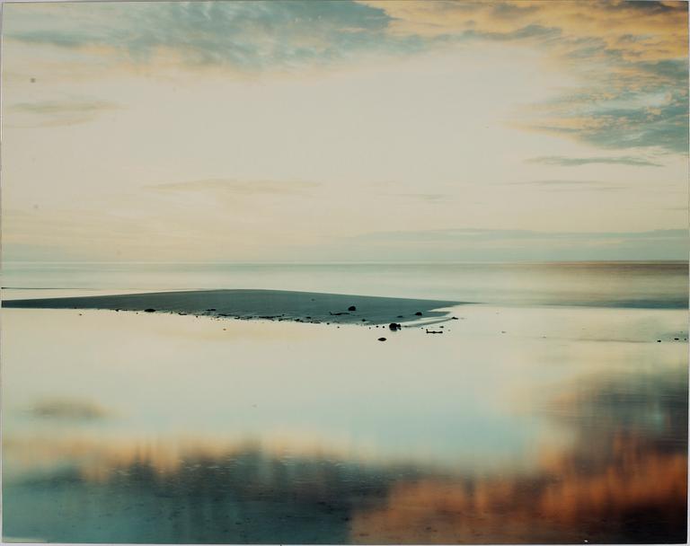 ANDERS KRISÁR, c-print monterad på aluminium, 3 verk ur en serie (3).