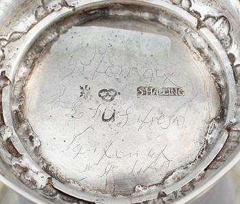 BÄGARE, silver, Stephan Halling, Örebro 1778. Vikt ca 250 gram.