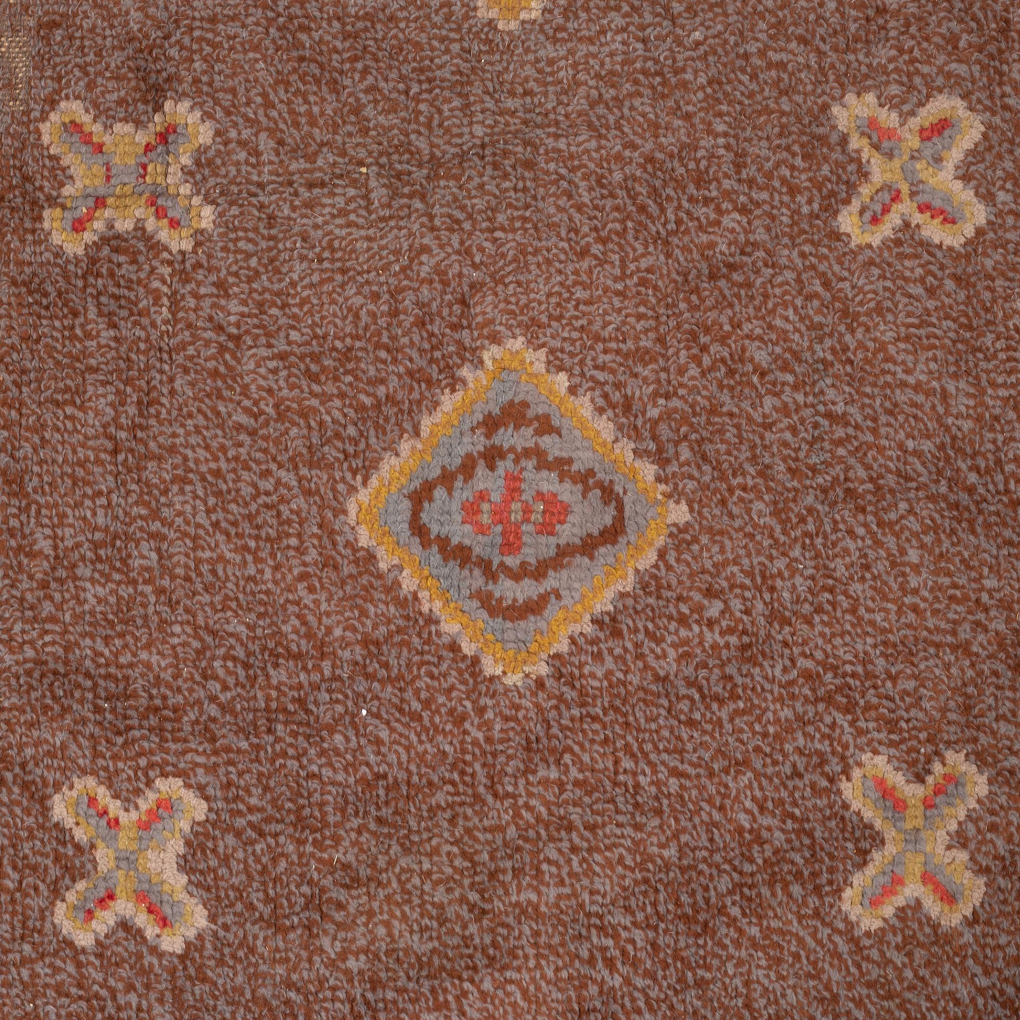 A carpet, knotted pile, ca 374-377 x 275-278 cm, possibly  Konstfliten, Sweden/Finland, around 1920-1930.