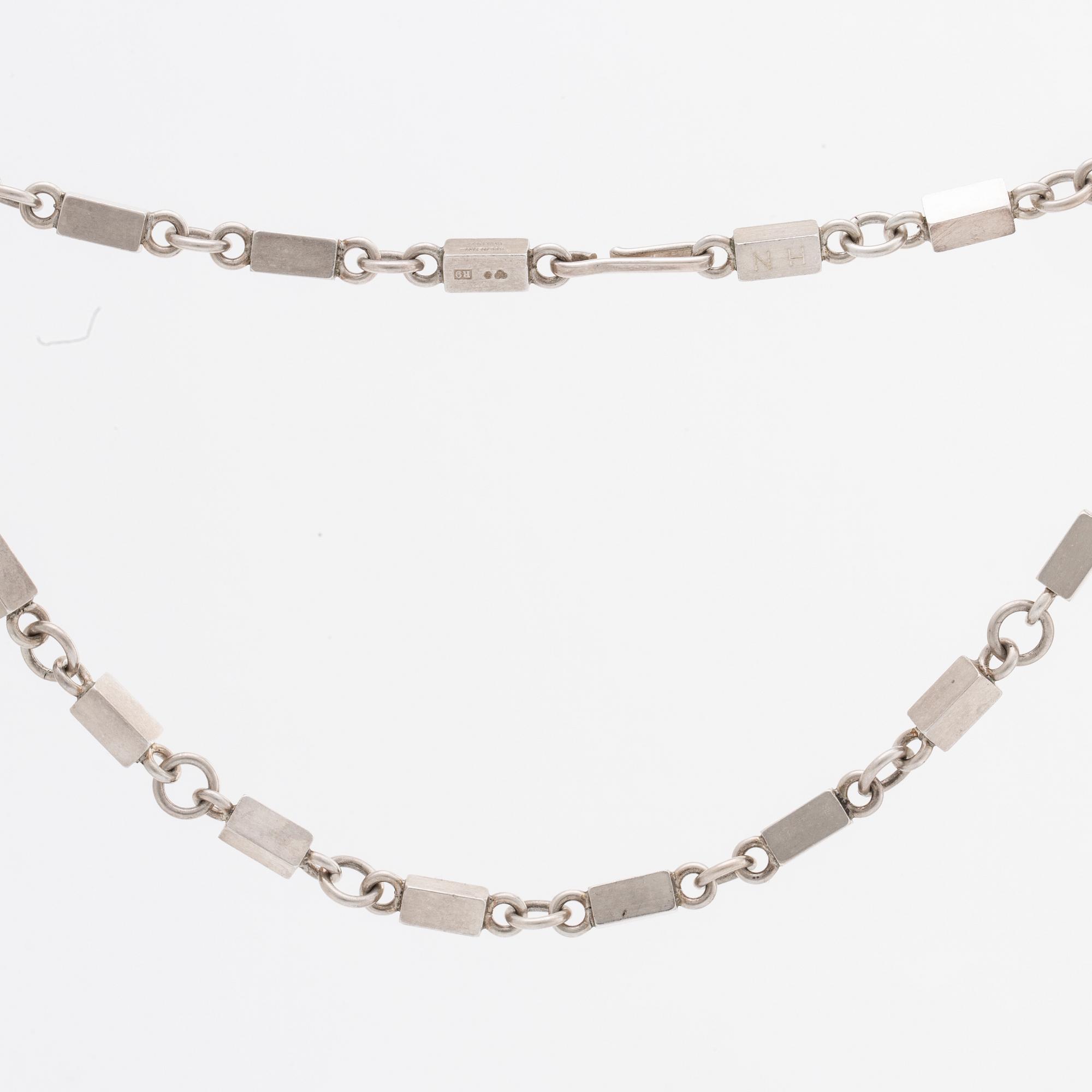 A Wiwen Nilsson necklace and bracelet, sterling silver,Lund 1967. Total weight 93 gram.