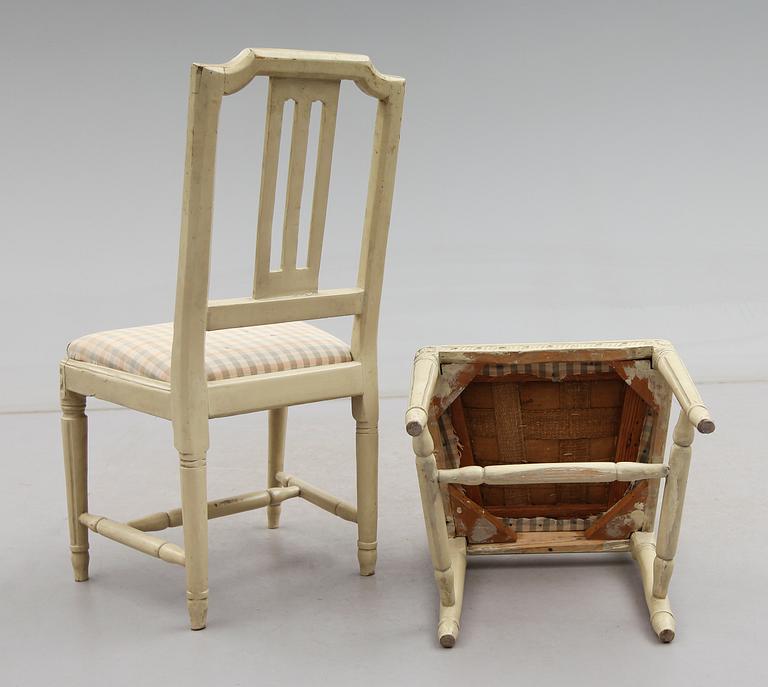 STOLAR, ett par, gustavianska, 1700-talets slut.