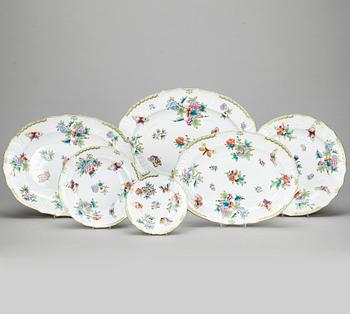 MATSERVIS, 96 delar, porslin, rokokostil, Herend, Ungern.