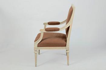 GUSTAVIANSK KARMSTOL AV ERIK ÖHRMARK.