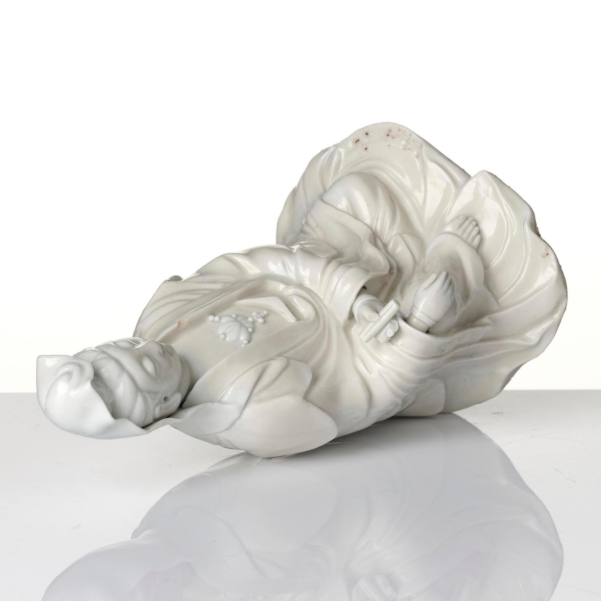 A blanc de chine figure of Guanyin, Qing dynasty, 18th century.