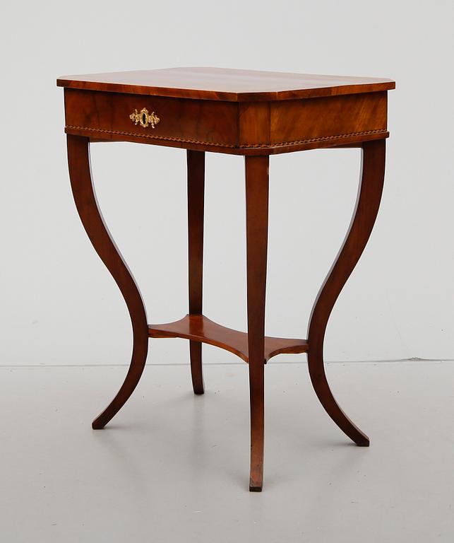 DAMARBETSBORD, senempire, 1800-talets första hälft.