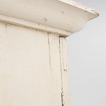 Drawer compartment with overhead cabinet, late 19th Century.