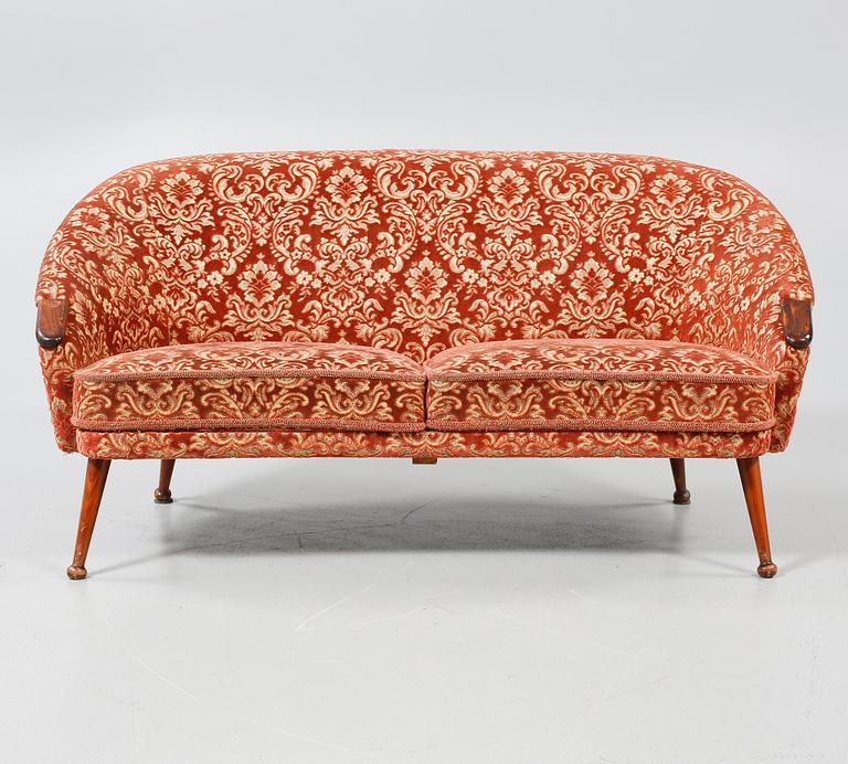SOFFA, omkring 1900-talets mitt.