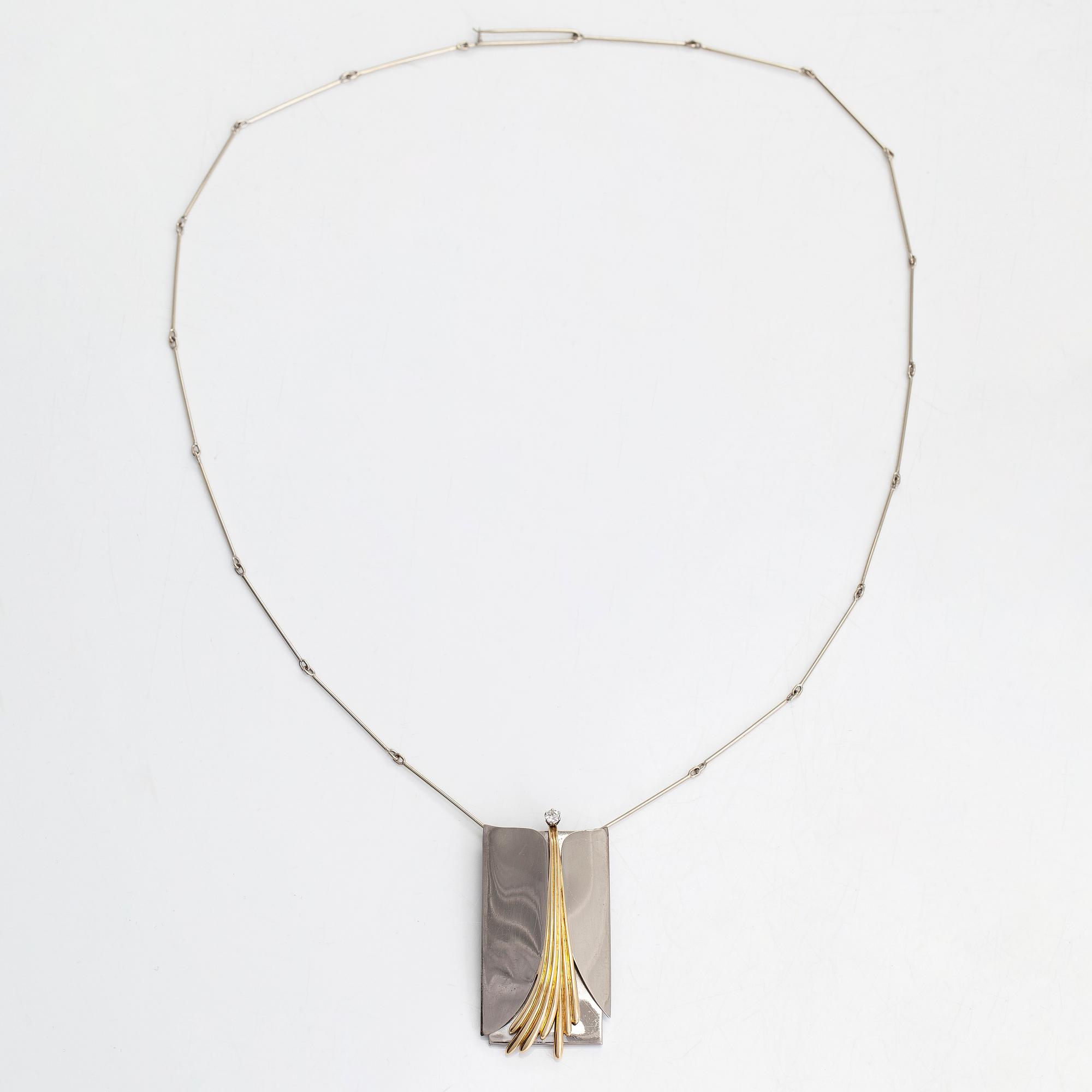 Juhani Linnovaara, halsband, 18K vit-gultguld, briljantslipad diamant 0.15 ct enligt gravyr. Lapponia 1972.