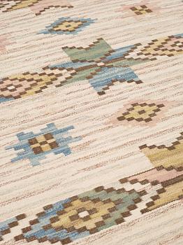 CARPET. "Vit botten". Flat weave. 352 x 250,5 cm. Signed MMF.