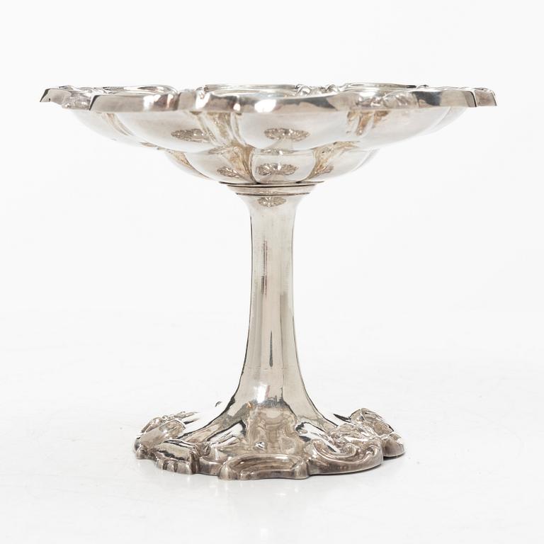 Christian Hammer, liten uppsatsskål, silver, Stockholm 1857. Nyrokoko.