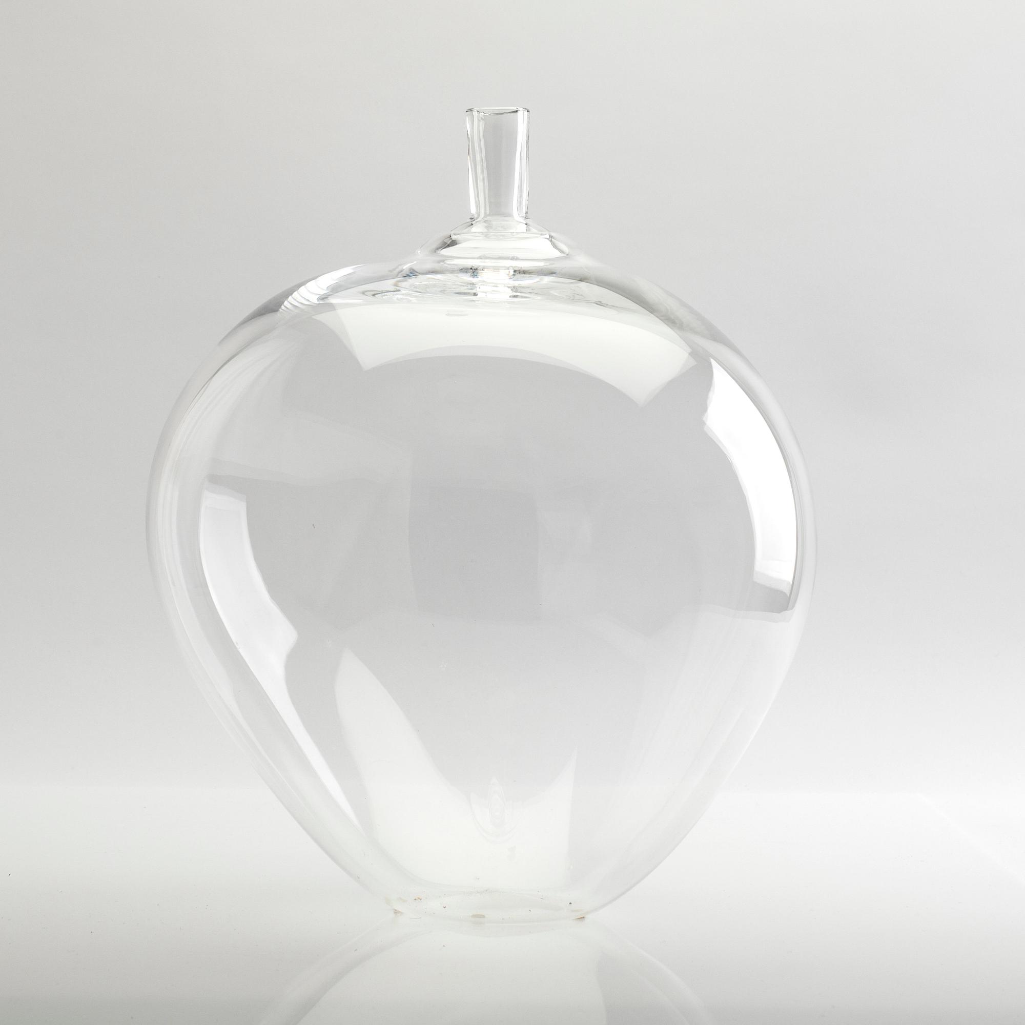 Ingeborg Lundin, Vase, "The Apple", Orrefors.