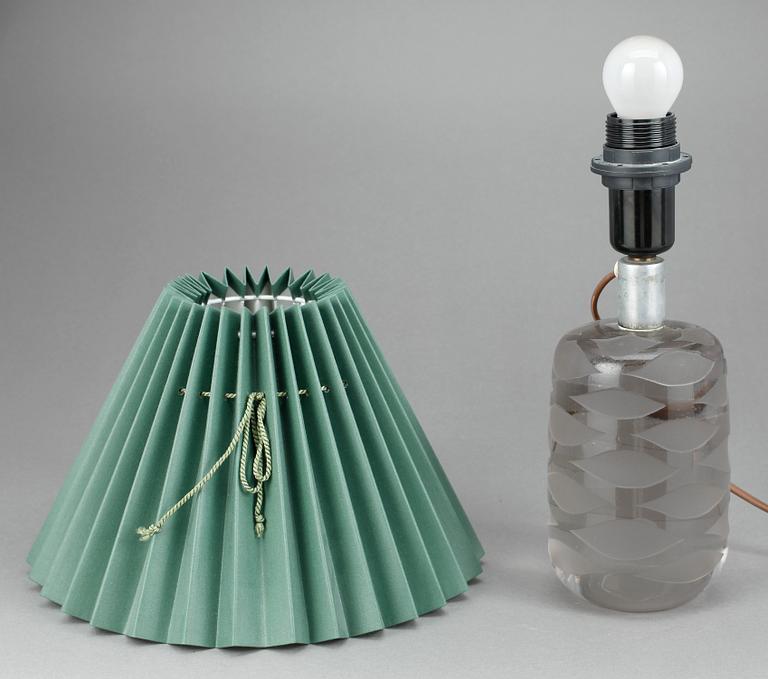BORDSLAMPA, glas, 1900-talets mitt.