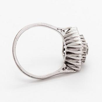 Ring, brilliant and 8/8 cut diamonds, 14K white gold.