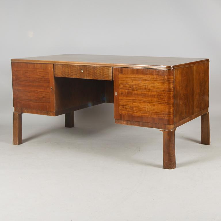 SKRIVBORD, 1900-talets första hälft.