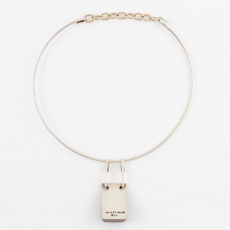 Sigurd Persson, a necklace, silver with red stone (likely jasper), Stockholm 1981.