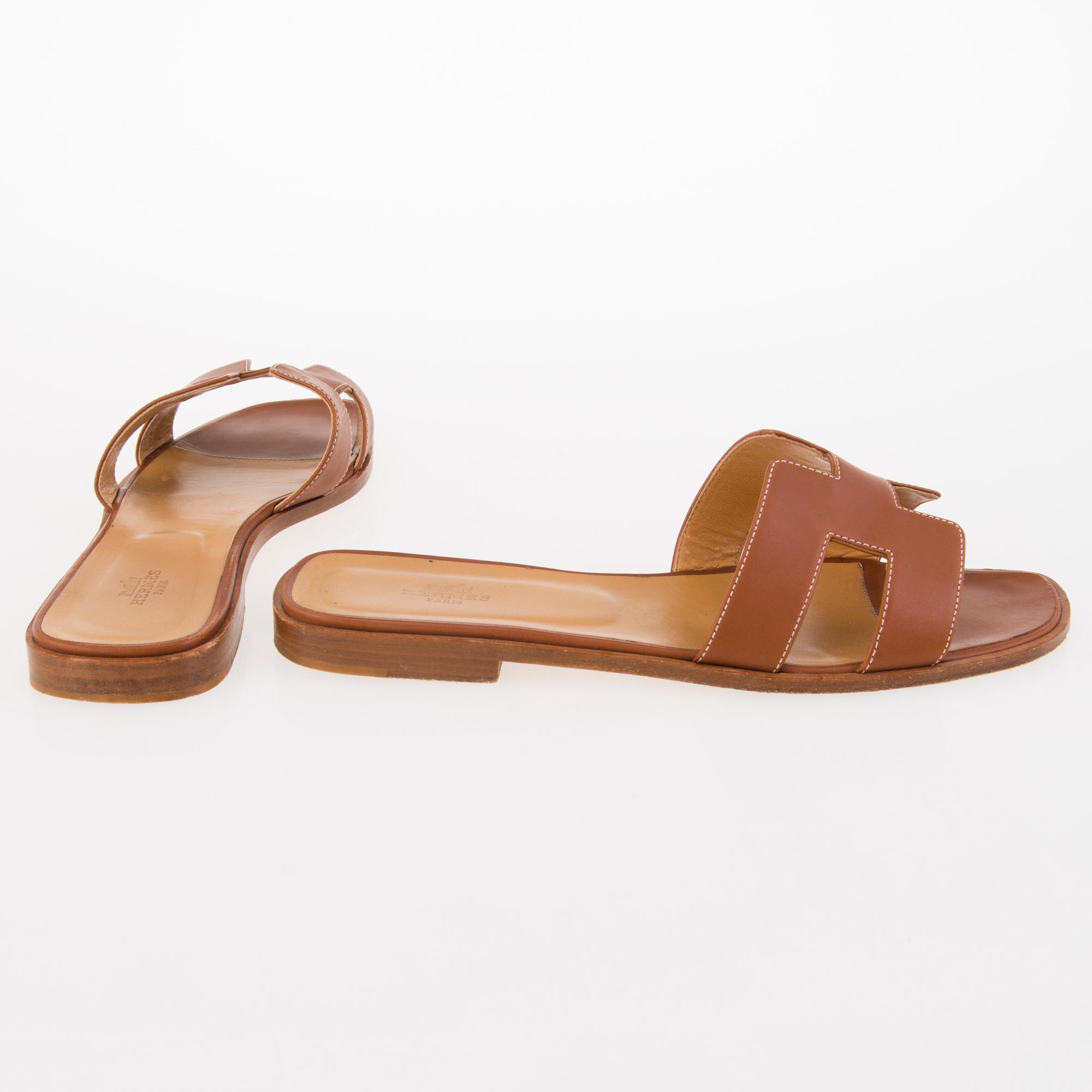 HERMÈS, "H", SANDALER, två par, i storlek 40,5-41.