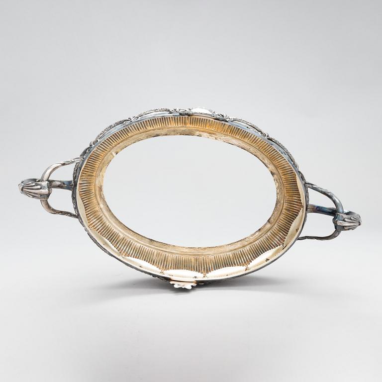 A silver centrepiece bowl with German and Russian hallmarks, from around the turn of the 20th century.