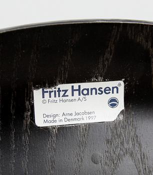 KARMSTOL, "3107", Arne Jacobsen för Fritz Hansen, Danmark, 1900-talets slut.