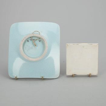 SEINÄLAUTANEN ja SEINÄLAATTA, keramiikkaa, Esteri Tomula ja Hilkka Liisa Ahola, Arabia 1900-luvun keskivaihe.