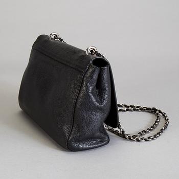 A black leather Mulberry "Lily" shoulderbag.