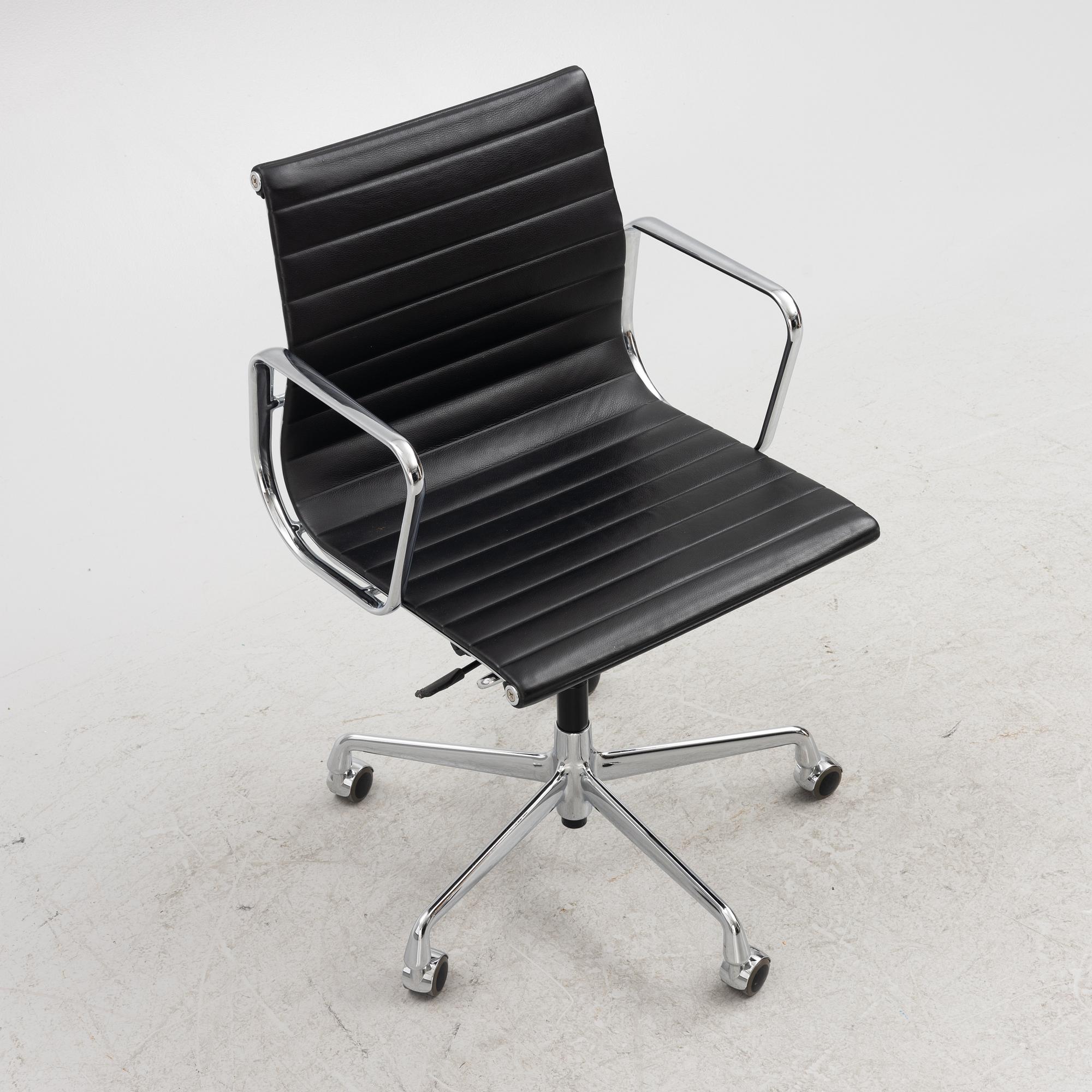 Charles & Ray Eames, office chair, "EA117", Vitra.