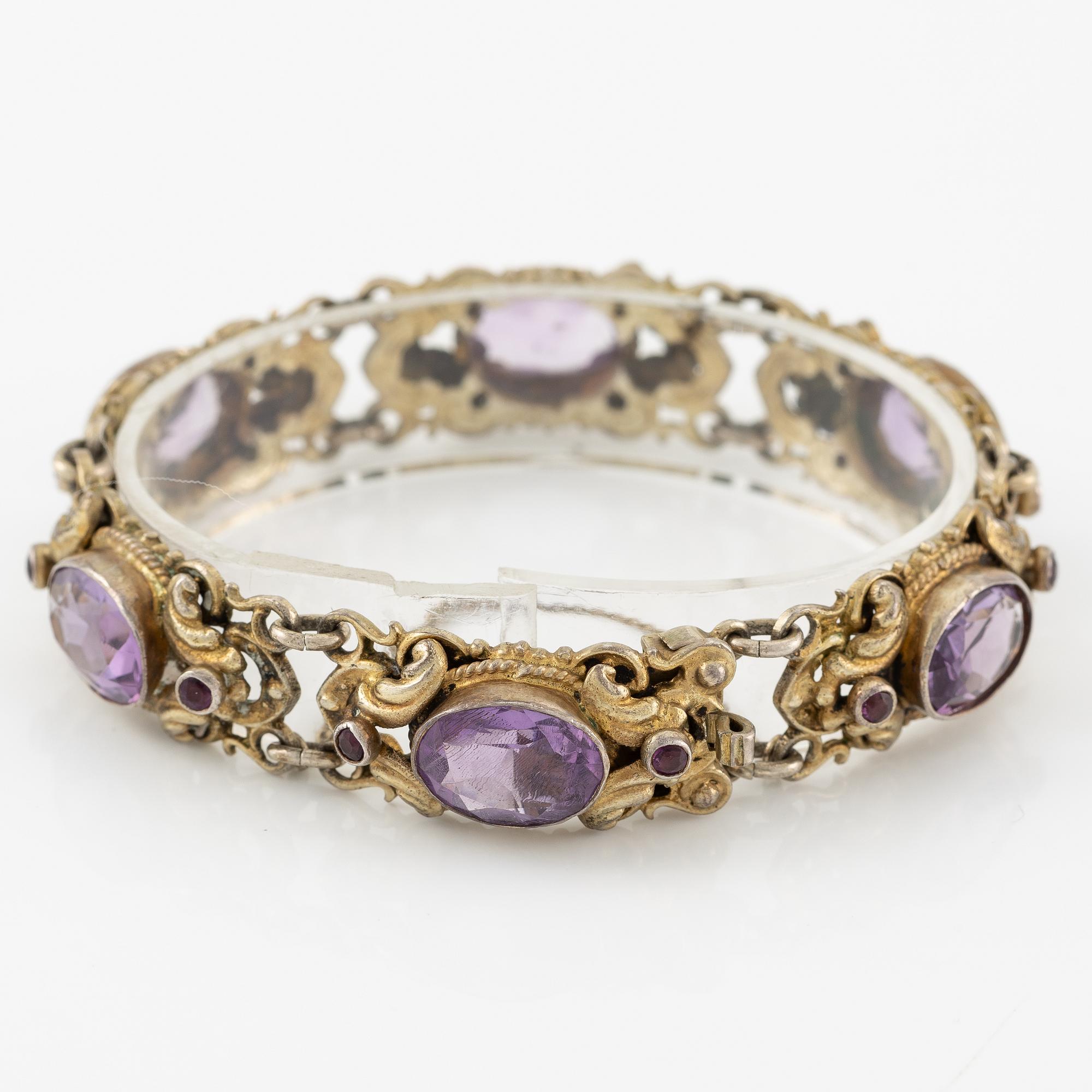 Armband förgyllt silver med ametister, Ungersk stämpel.