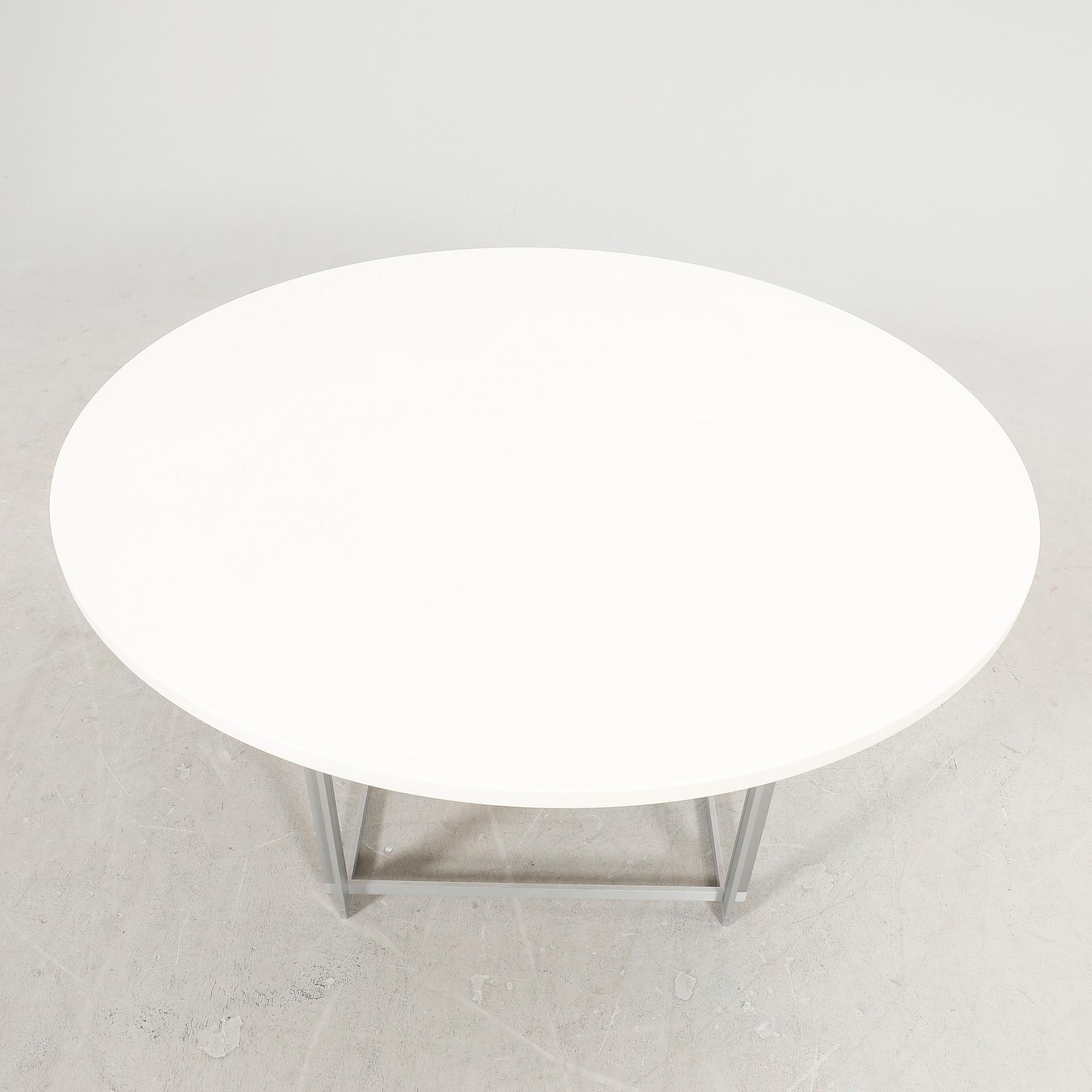 Poul Kjaerholm, matgrupp 5 dlr PK58 och PK8 Republic Fritz Hansen Danmark 2007.