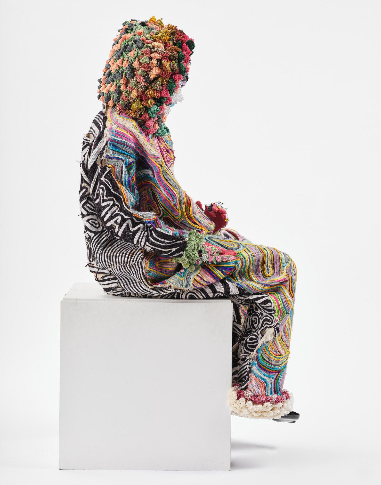 Raúl de Nieves, "MIRROR/MIC/KNIFE".