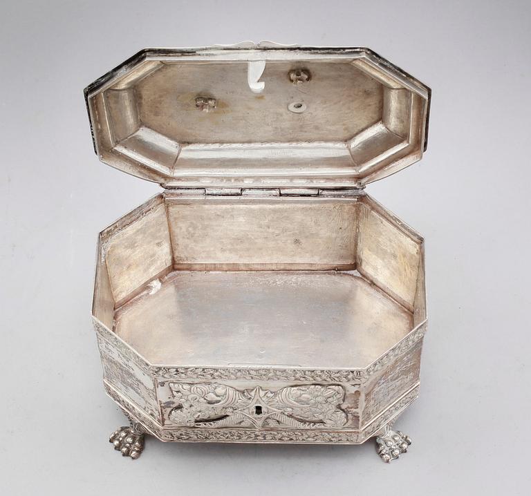 SOCKERSKRIN, silver, Maciej Nowakowski, Warsawa, 1851. Vikt ca 757 gram.