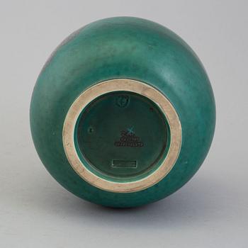 WILHELM KÅGE. Vas "Argenta", stengods, Gustavsberg.