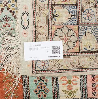 MATTA, old, Kayseri, silke, ca 137 x 86 cm.
