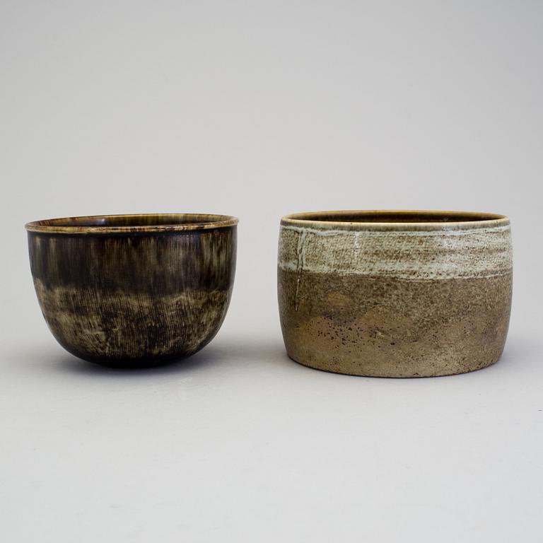 STIG LINDBERG, two stoneware bowls, Gustavsberg 1960/70s.