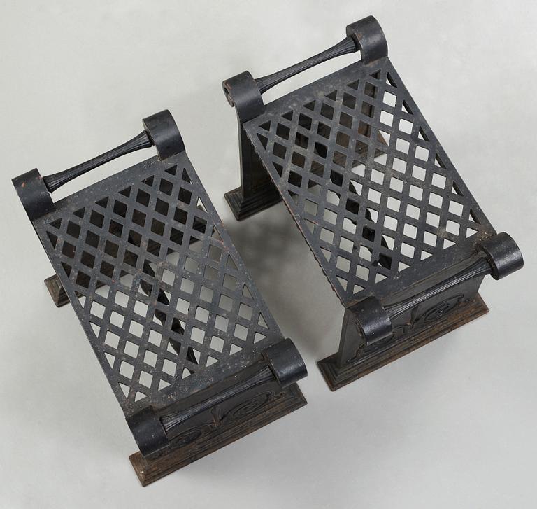 Folke Bensow, a pair of cast iron stools 'Taburett Nr 1', by Näfveqvarns Bruk, Sweden ca 1925.