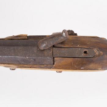 SLAGLÅSGEVÄR, så kallad sälbössa, 1800-talets mitt.