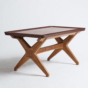 Nordiska Kompaniet, a Swedish Modern oak sofa table "NK Hantverk", Sweden 1947.