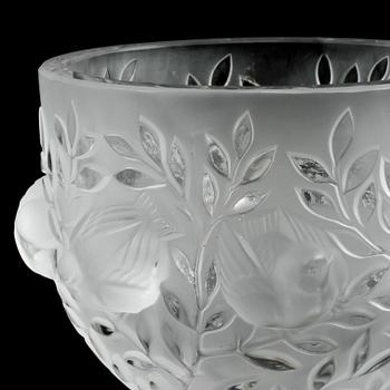 SKÅL PÅ FOT, glas, "Elizabeth", Lalique, Frankrike, 1900-talets andra hälft.