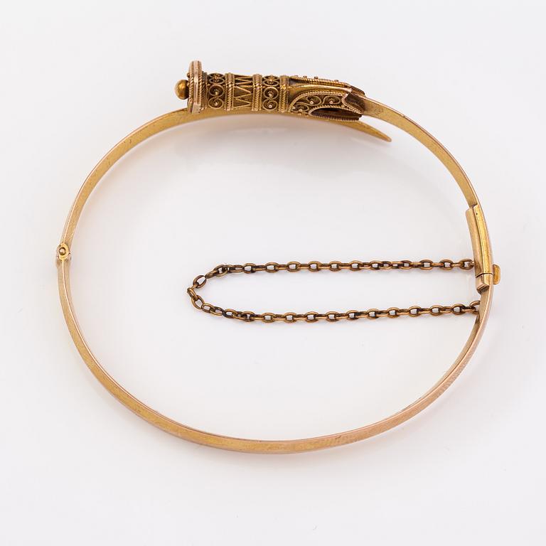 C. I. Fleinert, A 17K-20K gold bracelet. Copenhagen late 19th century. Import Marked Otto Roland Mellin, Helsinki.