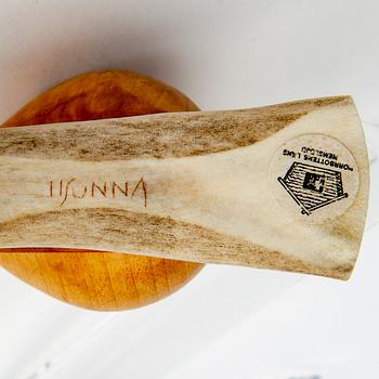 Helge Sunna, figurin signerad.