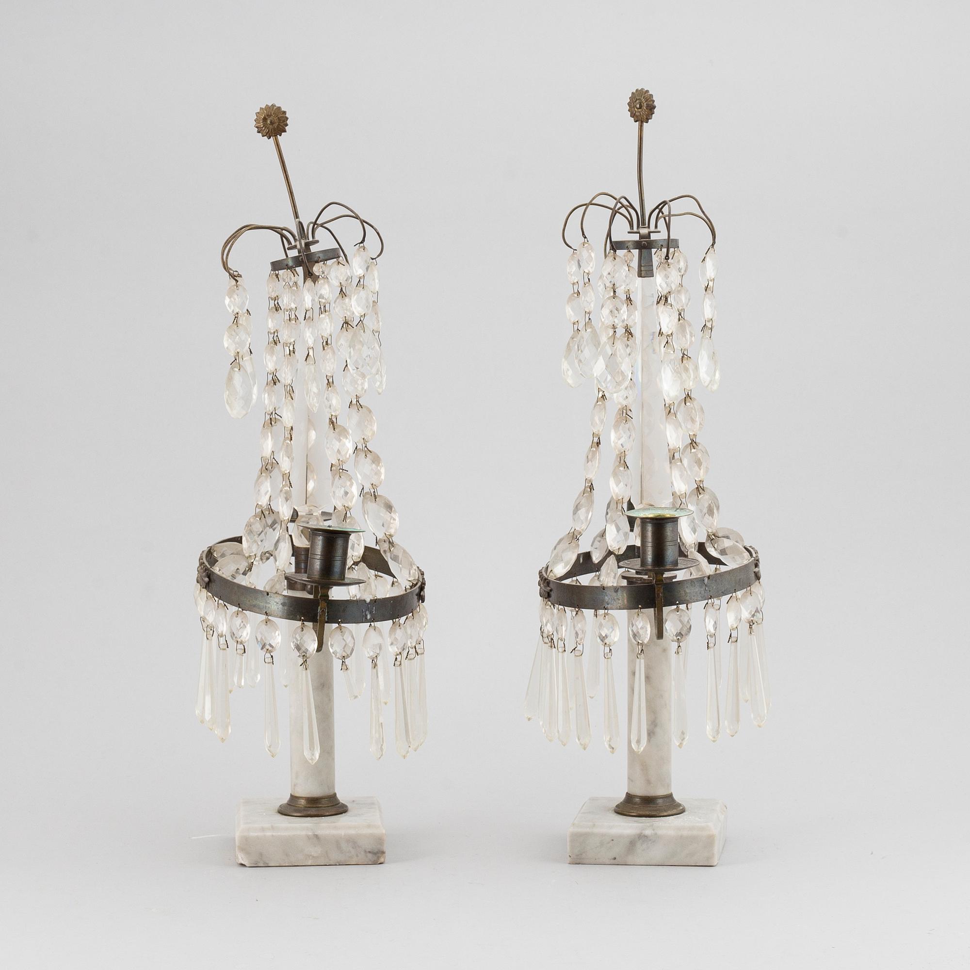 BORDSLYSTRAR, ett par, Louis XVI-stil, 1900-tal.