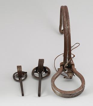FÅNGSTREDSKAP, 3 st, rävsaxar, 1800/1900-tal.