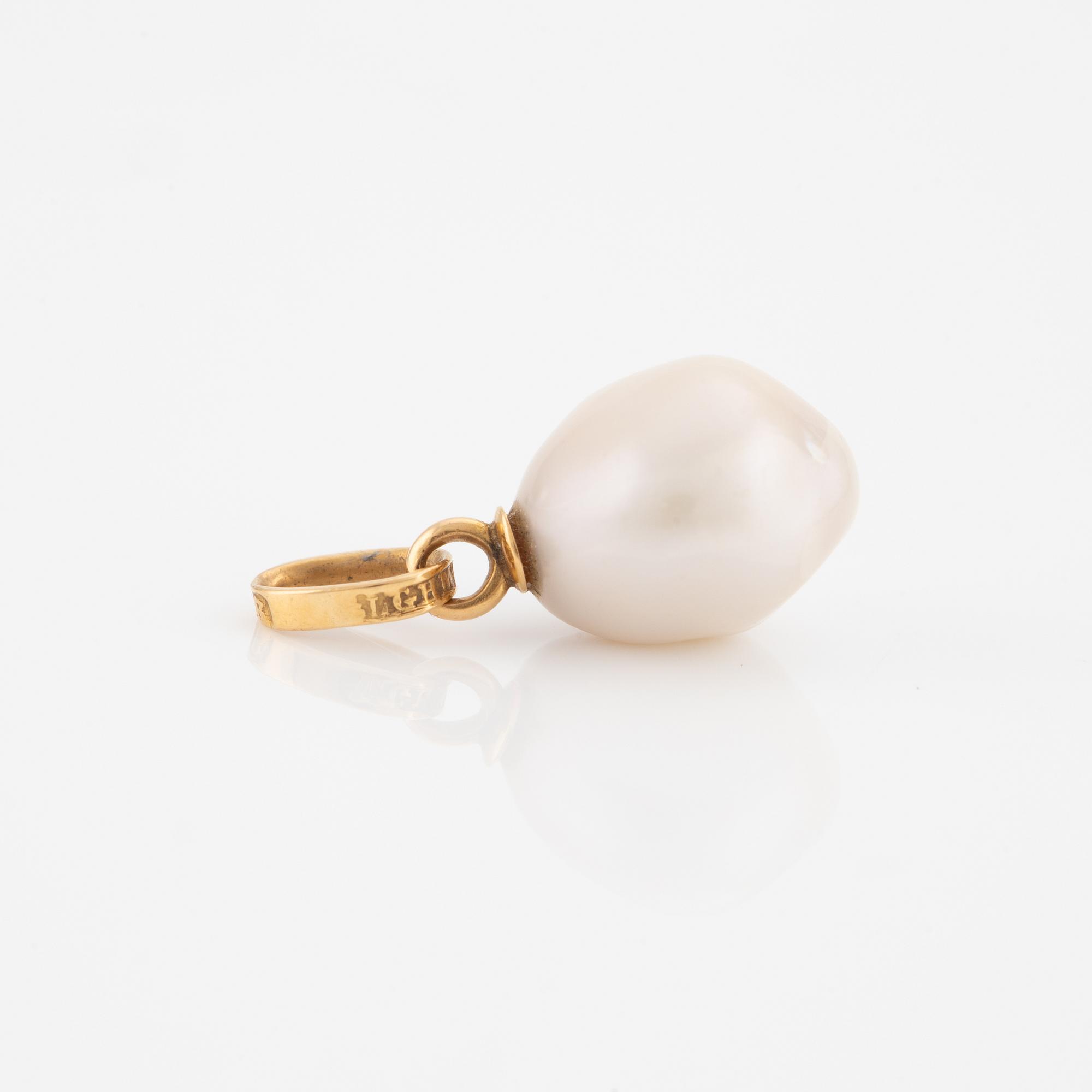 Pendant, 18K gold with pearl.