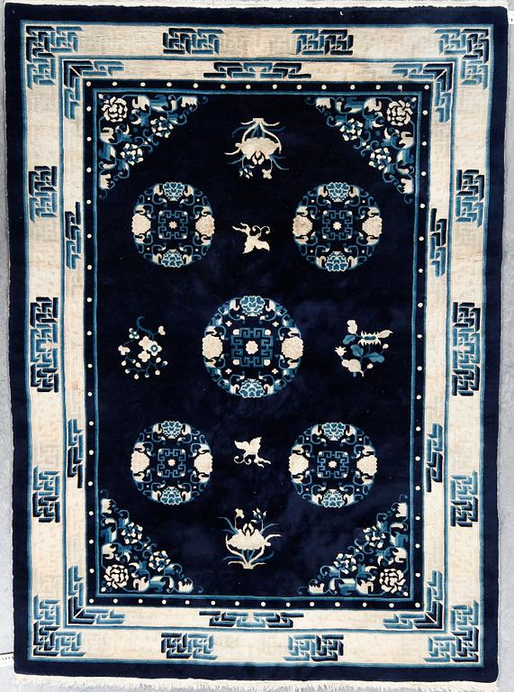 MATTA, semiantik/old Kina, ca 234x171 cm.