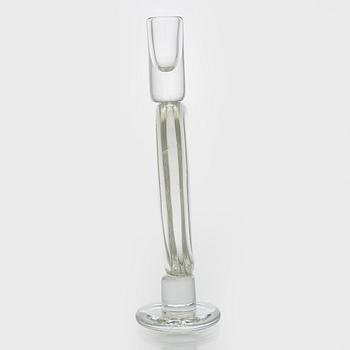 Oiva Toikka, A glass candle holder, signed Oiva Toikka Nuutajärvi Notsjö.
