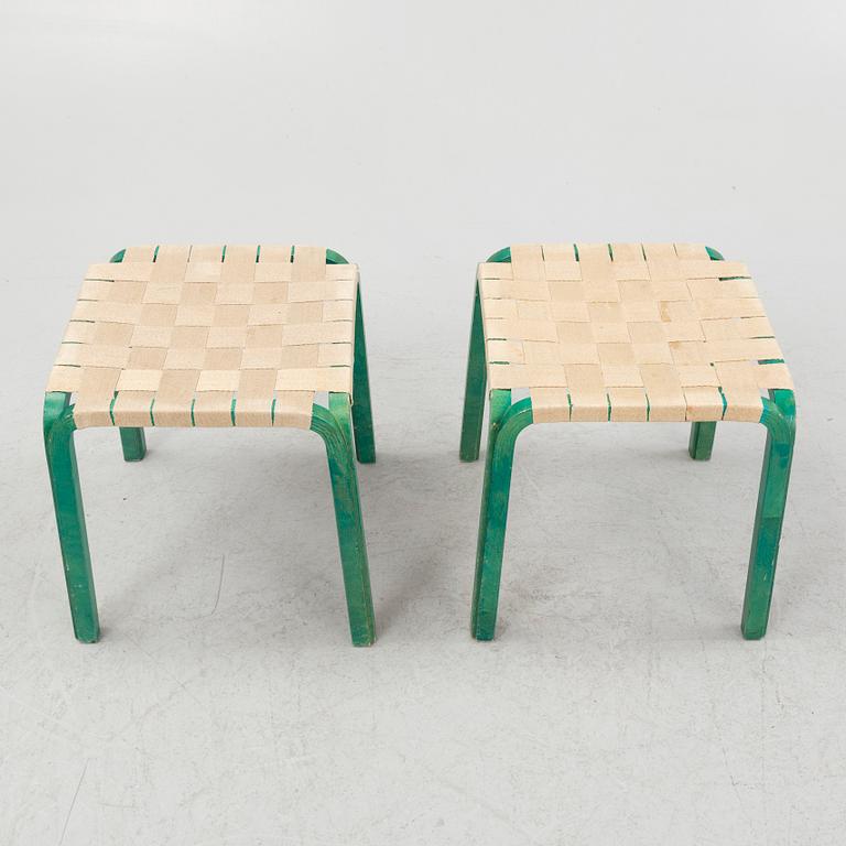 Alvar Aalto, pallar, ett par, modell Y61, Artek, Finland.