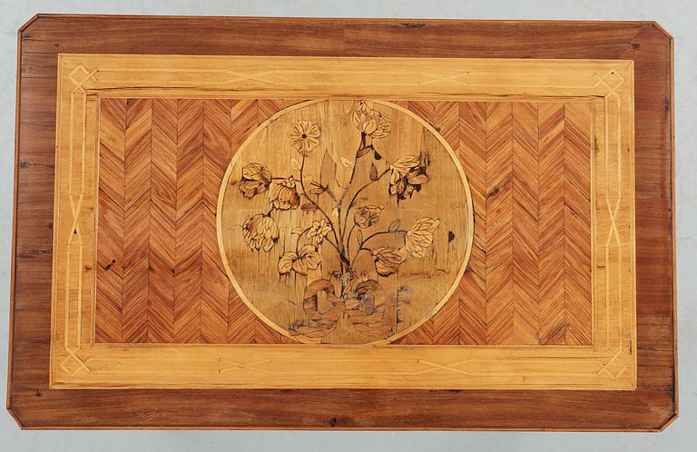 BORD. Stockholmsarbete, 1700-talets slut. Gustavianskt.